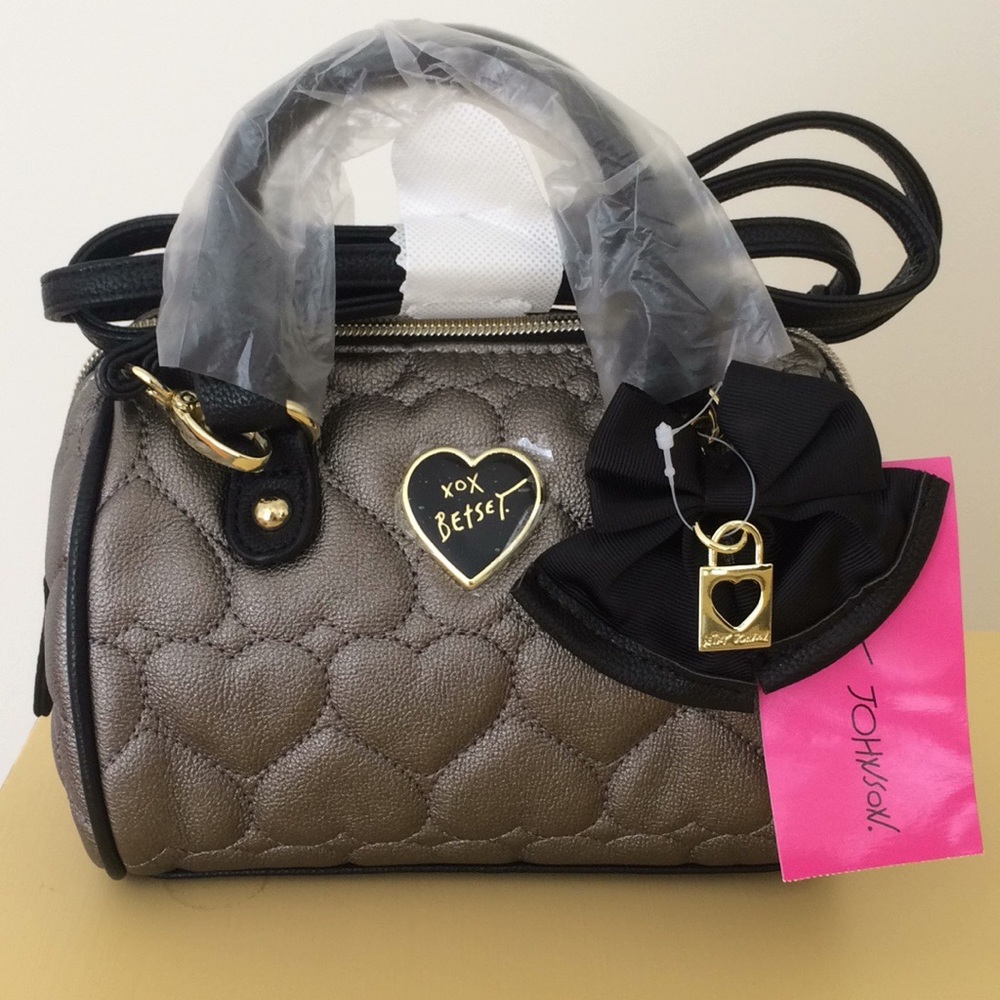 💥BRAND NEW💥Betsey Johnson "Be Mine" mini satchel